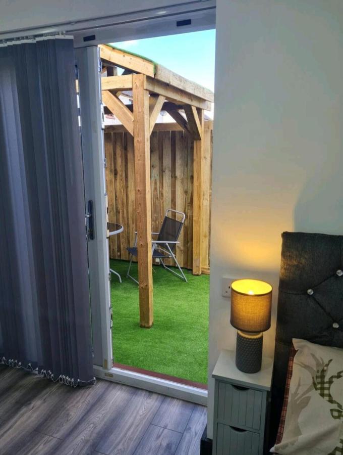Charming 1-Bed Apartment In Peebles Exteriör bild