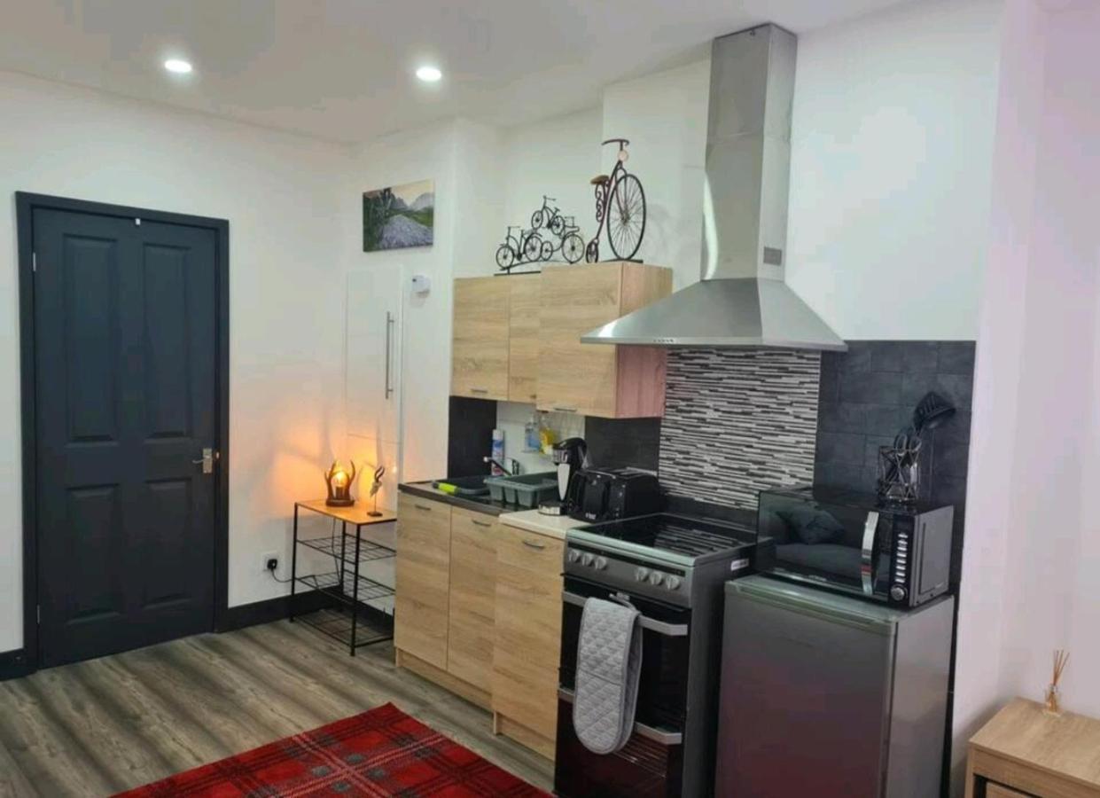 Charming 1-Bed Apartment In Peebles Exteriör bild