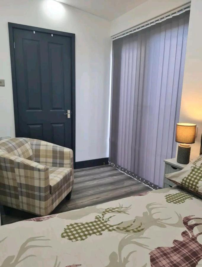Charming 1-Bed Apartment In Peebles Exteriör bild